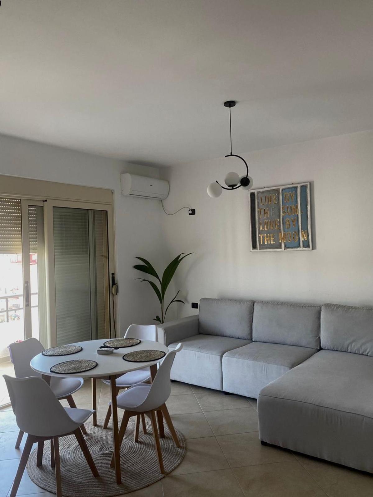 Apartament Joy *